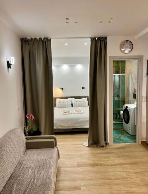 Smart Modern Apartment B 雅典 外观 照片